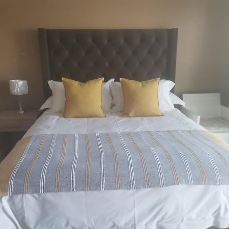 Village Kulture - Guest House 勒斯滕堡 外观 照片