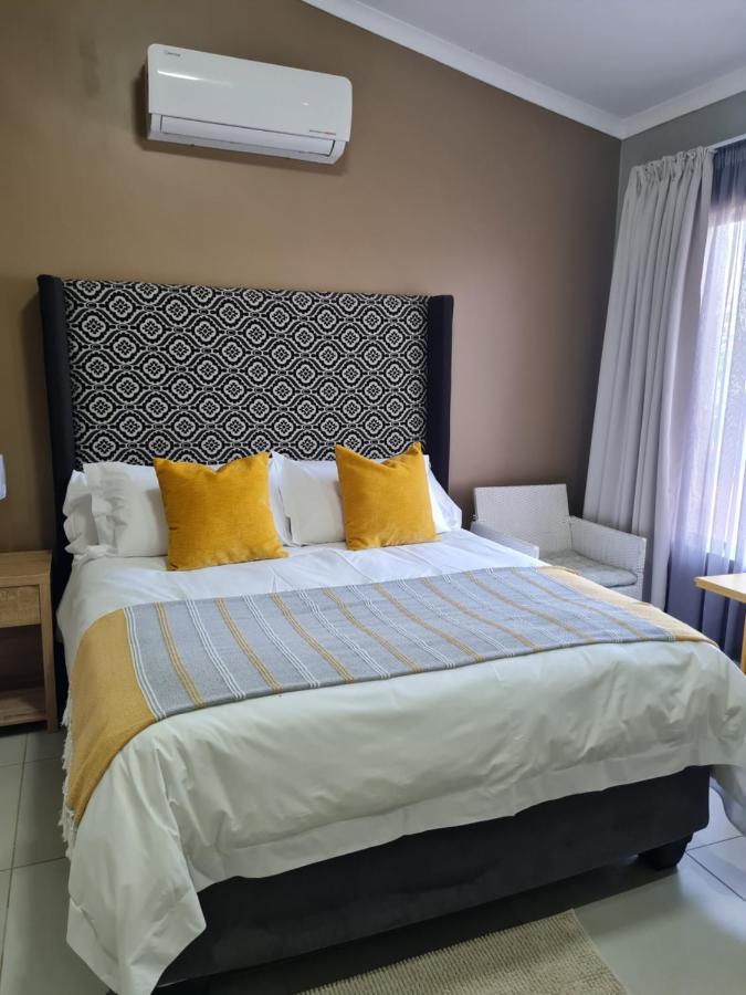 Village Kulture - Guest House 勒斯滕堡 外观 照片